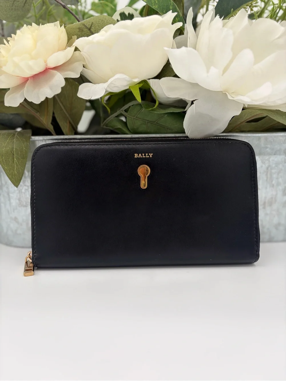 Bally Black Leather Zip Around Continental Wallet Gold Hardware EUC✨✨